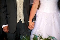 Berkshire Wedding Photographers   Lisa Chandler 462322 Image 1